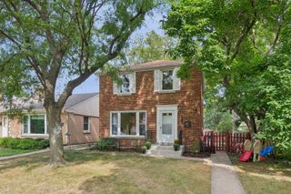 5328 Davis Street, Skokie, IL 60077