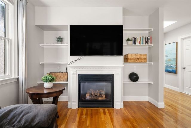 30 Sackville Street 2, Boston, MA 02129