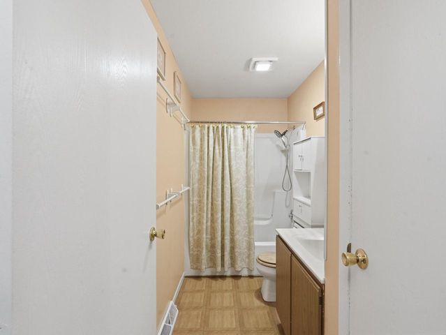 5316 66th PLACE, Kenosha, WI 53142