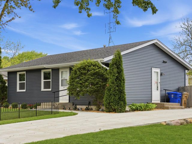 5316 66th PLACE, Kenosha, WI 53142
