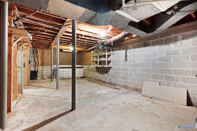 312 North Edmondson, Albertville, AL 35950