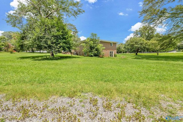 312 North Edmondson, Albertville, AL 35950