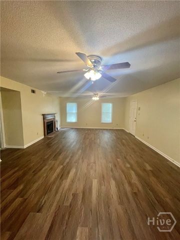 9 Cromwell Place, Savannah, GA 31410