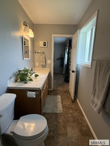 659 Marjorie Avenue, Ammon, ID 83401
