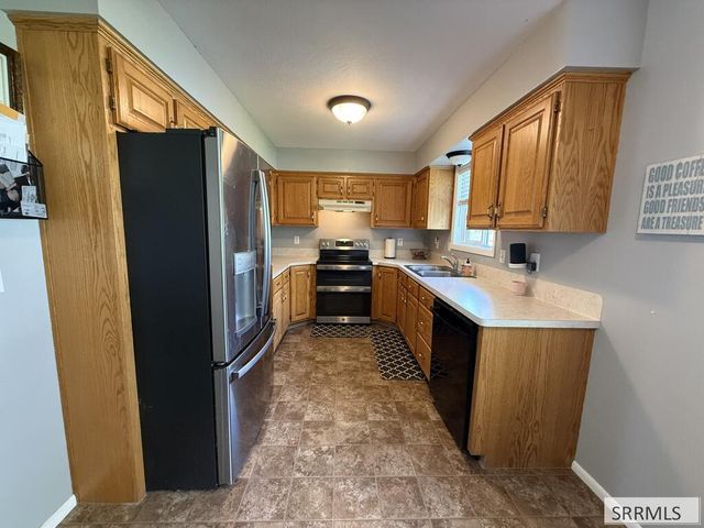 659 Marjorie Avenue, Ammon, ID 83401