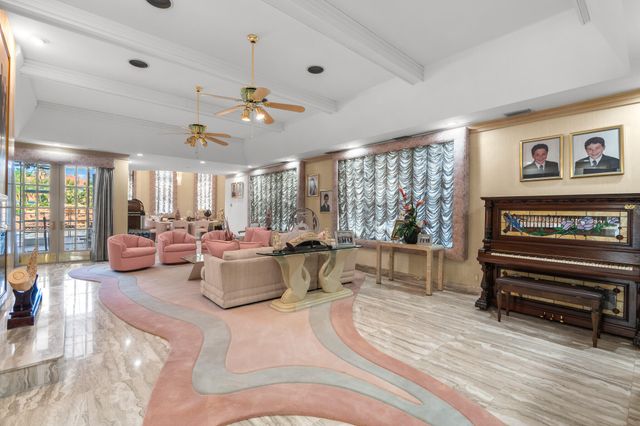 1800 Eagle Trace Boulevard, Coral Springs, FL 33071