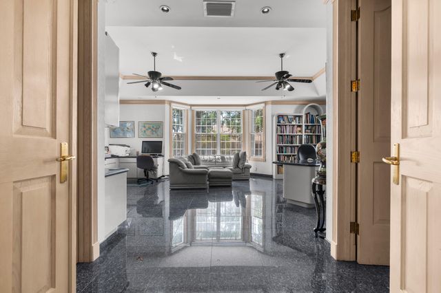 1800 Eagle Trace Boulevard, Coral Springs, FL 33071