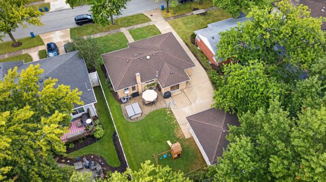 863 S Cedar Avenue, Elmhurst, IL 60126