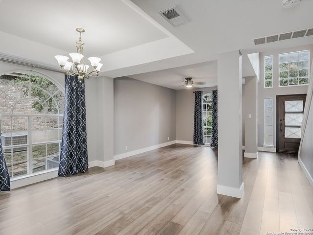 15711 WOLF CREEK ST, San Antonio, TX 78232