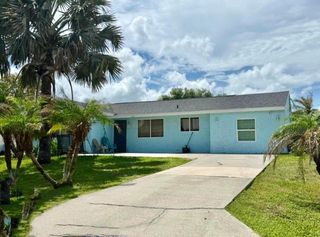 190 Abalone Road NW, Palm Bay, FL 32907