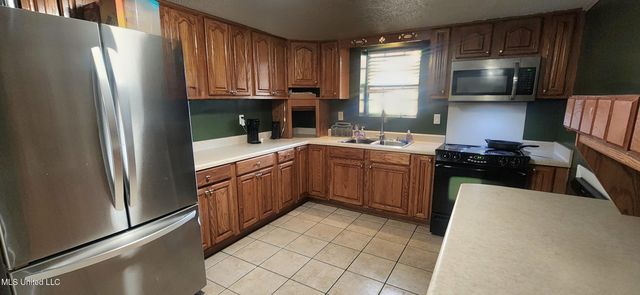 2903 Larchmont Street, Pascagoula, MS 39567