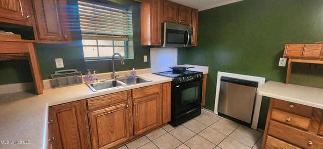 2903 Larchmont Street, Pascagoula, MS 39567