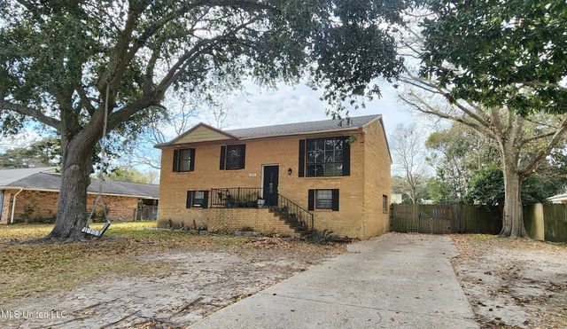 2903 Larchmont Street, Pascagoula, MS 39567