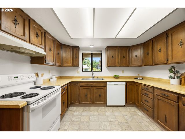 21326 Sw MAKAH Ct, Tualatin, OR 97062