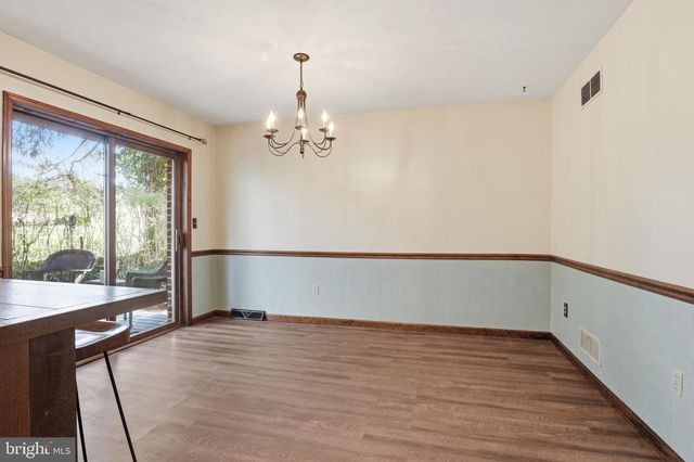 1934 FORGE HEIGHTS LN, Spring Grove, PA 17362