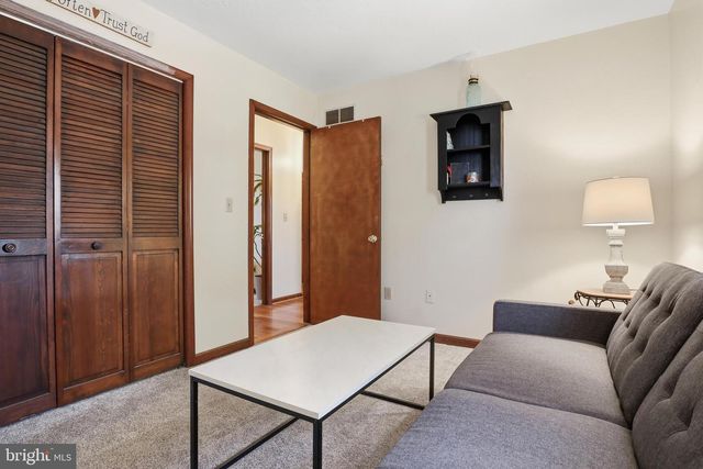 1934 FORGE HEIGHTS LN, Spring Grove, PA 17362