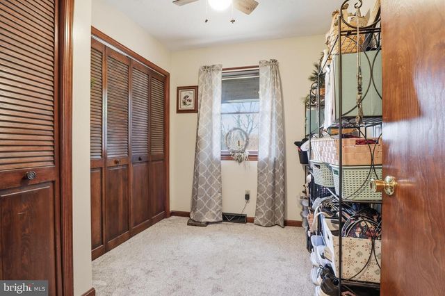 1934 FORGE HEIGHTS LN, Spring Grove, PA 17362