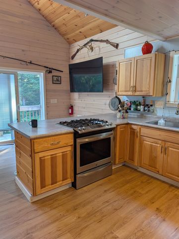 172 Covered Bridge Road, Thornton, NH 03285