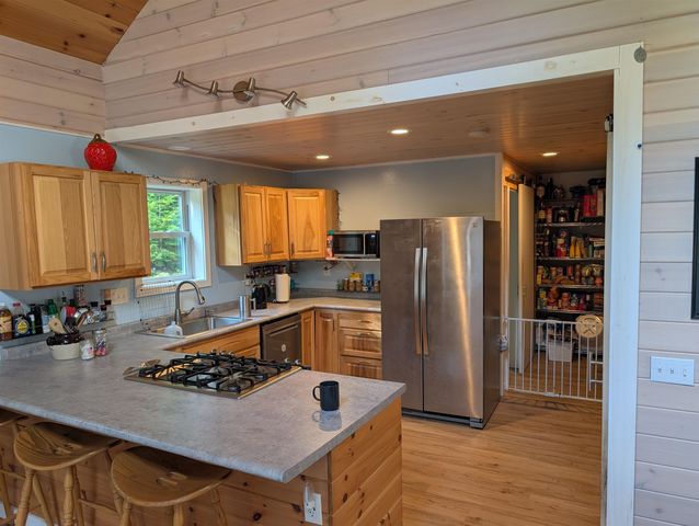 172 Covered Bridge Road, Thornton, NH 03285