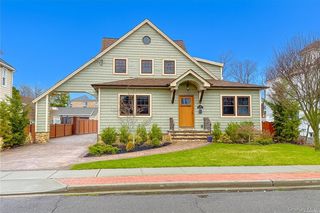 33 Smith Street 2, Rockville Centre, NY 11570