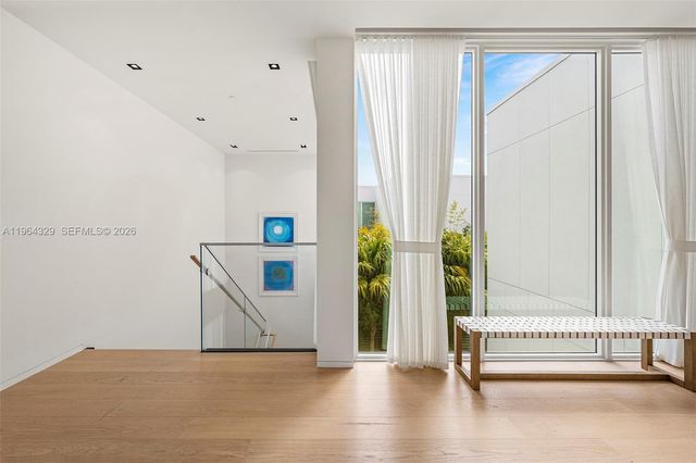 1031 W 48th St 6, Miami Beach, FL 33140