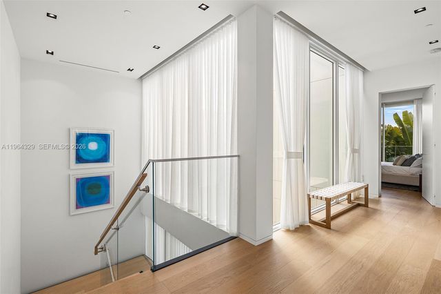 1031 W 48th St 6, Miami Beach, FL 33140