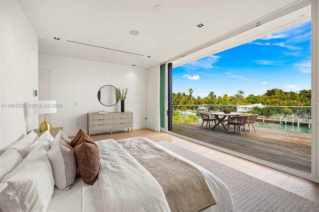 1031 W 48th St 6, Miami Beach, FL 33140