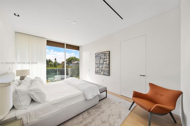 1031 W 48th St 6, Miami Beach, FL 33140