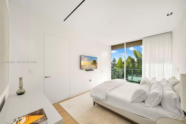 1031 W 48th St 6, Miami Beach, FL 33140