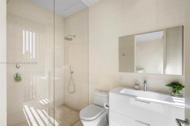 1031 W 48th St 6, Miami Beach, FL 33140