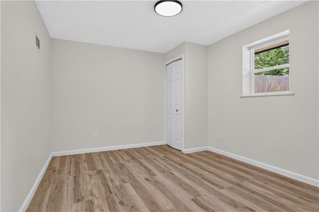 1002 E 79th Street, Kansas City, MO 64131