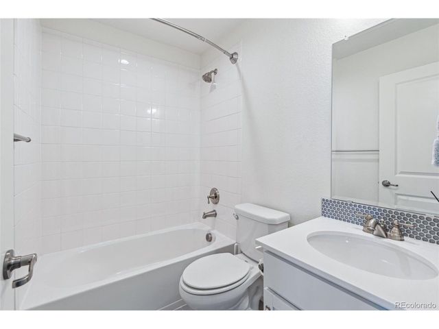 8086 S Grand Baker Way, Aurora, CO 80016