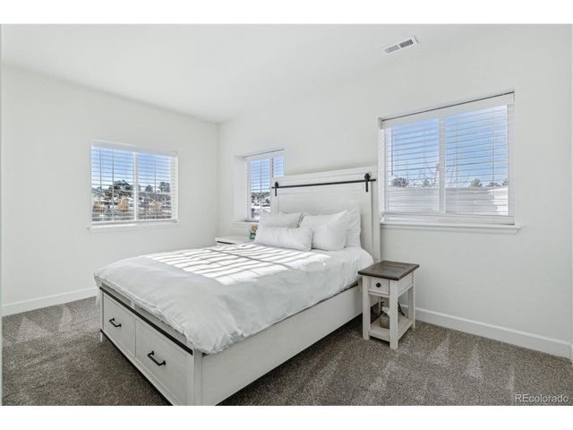 8086 S Grand Baker Way, Aurora, CO 80016