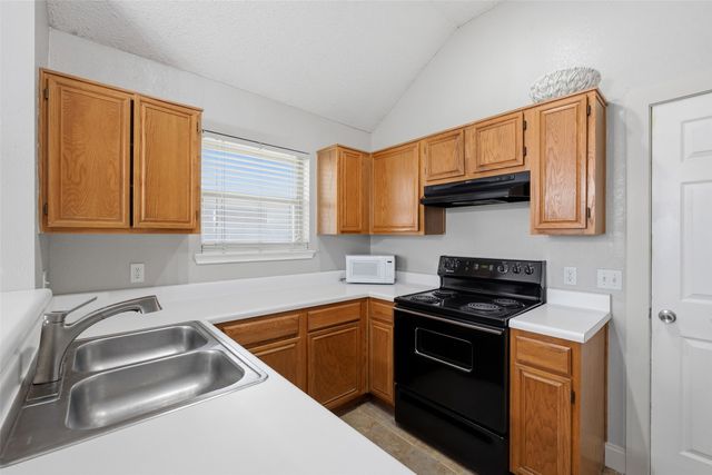 829 Parkwest Boulevard, Saginaw, TX 76179