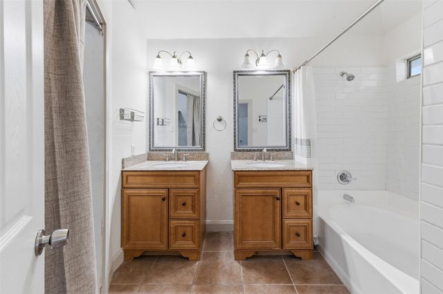 829 Parkwest Boulevard, Saginaw, TX 76179