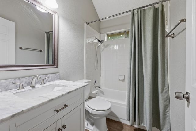 829 Parkwest Boulevard, Saginaw, TX 76179