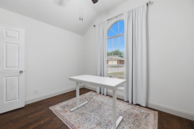 829 Parkwest Boulevard, Saginaw, TX 76179