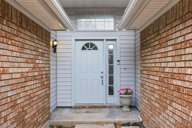 829 Parkwest Boulevard, Saginaw, TX 76179