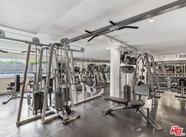 1131 Alta Loma Road 207, West Hollywood, CA 90069