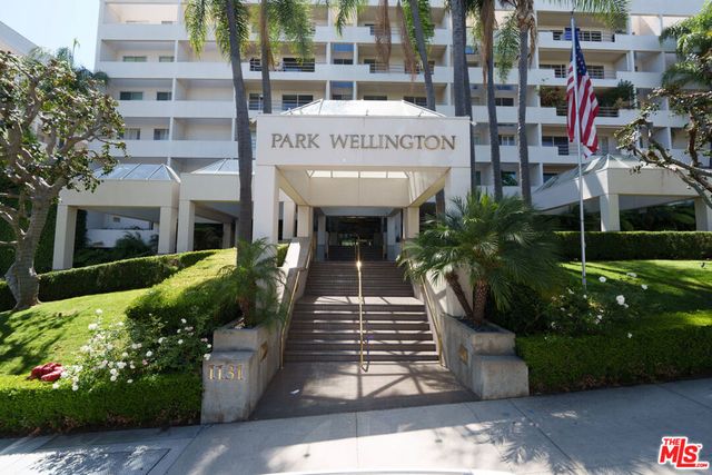 1131 Alta Loma Road 207, West Hollywood, CA 90069