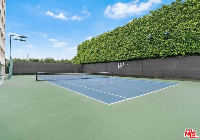 1131 Alta Loma Road 207, West Hollywood, CA 90069