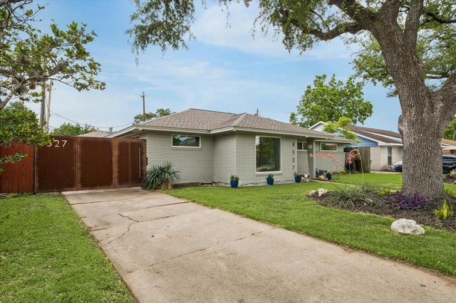 8527 Glenloch Drive, Houston, TX 77061