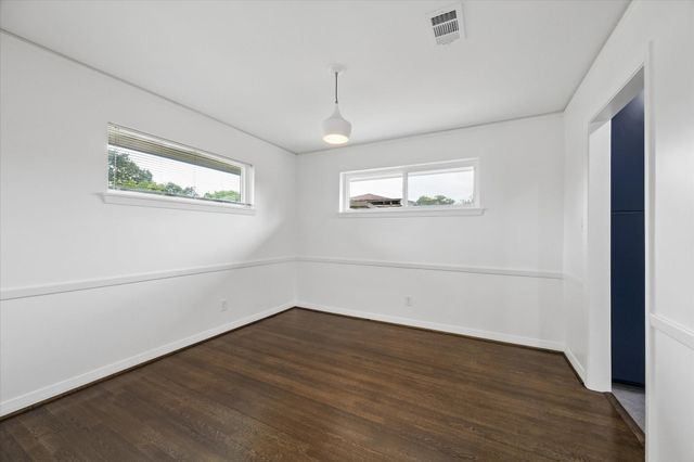 8527 Glenloch Drive, Houston, TX 77061