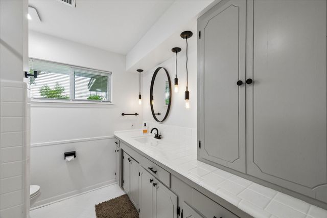 8527 Glenloch Drive, Houston, TX 77061