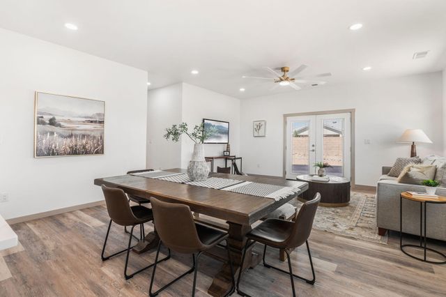 129 Chamartin Avenue, Rio Communities, NM 87002