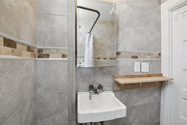 2715 N Cook Street, Denver, CO 80205