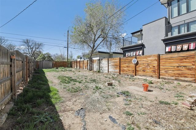 2715 N Cook Street, Denver, CO 80205