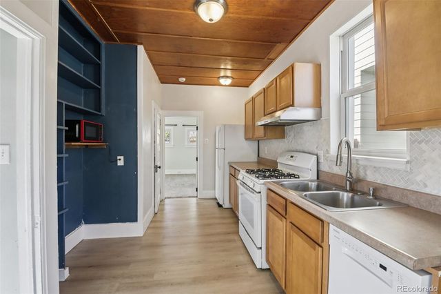 2715 N Cook Street, Denver, CO 80205