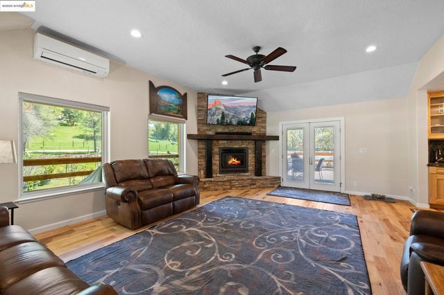 18060 Rob Ric Road, Sonora, CA 95370