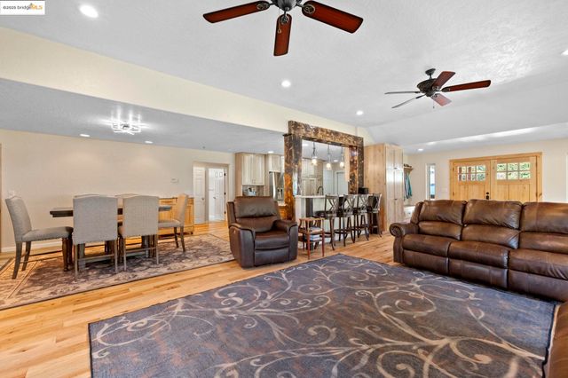 18060 Rob Ric Road, Sonora, CA 95370